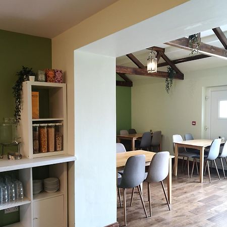 Bank House Guesthouse บันโดแรน ภายนอก รูปภาพ