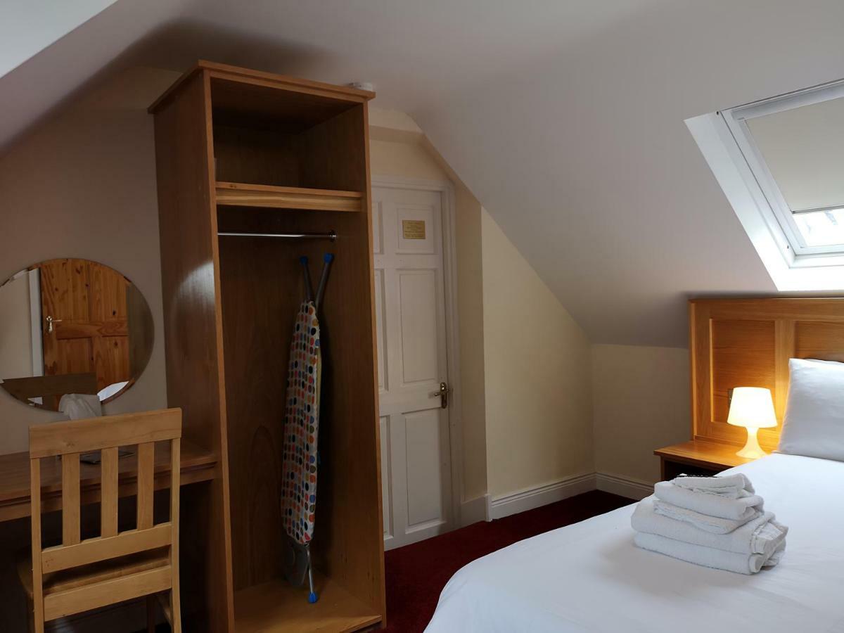 Bank House Guesthouse บันโดแรน ภายนอก รูปภาพ